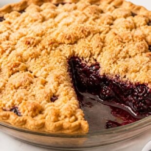 Blackberry Crumb Pie Recipe with Easy Crumble Topping