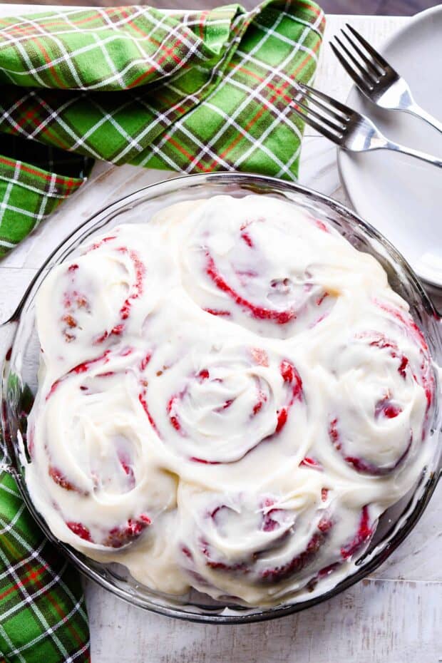 Red Velvet Cinnamon Rolls Recipe