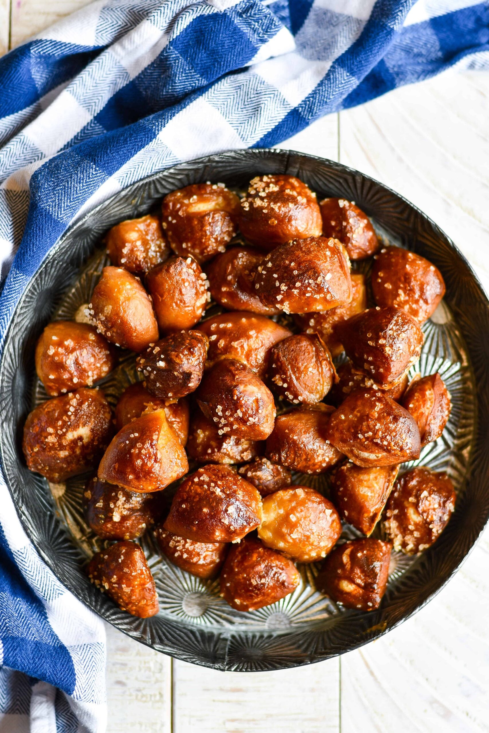 Easy Soft Pretzel Bites