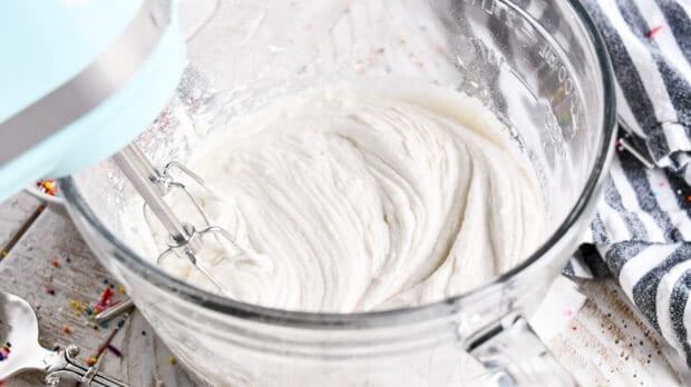 5-minute Microwave Cake Recipe