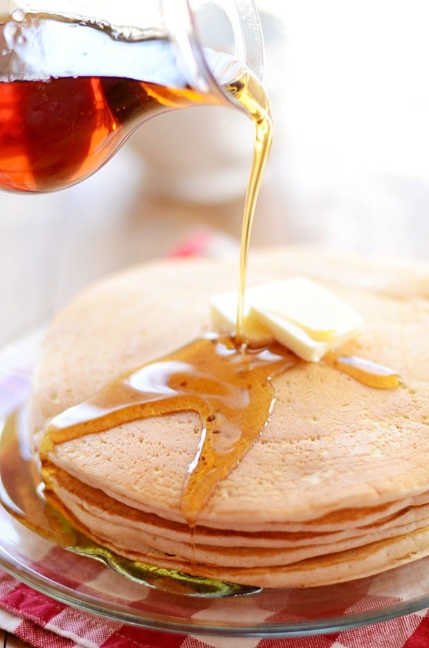 Perfectly light, fluffy, and HUGE Diner Style Pancakeshttps://www.somethingswanky.com/oatmeal-chocolate-chip-buttermilk-pancakes/